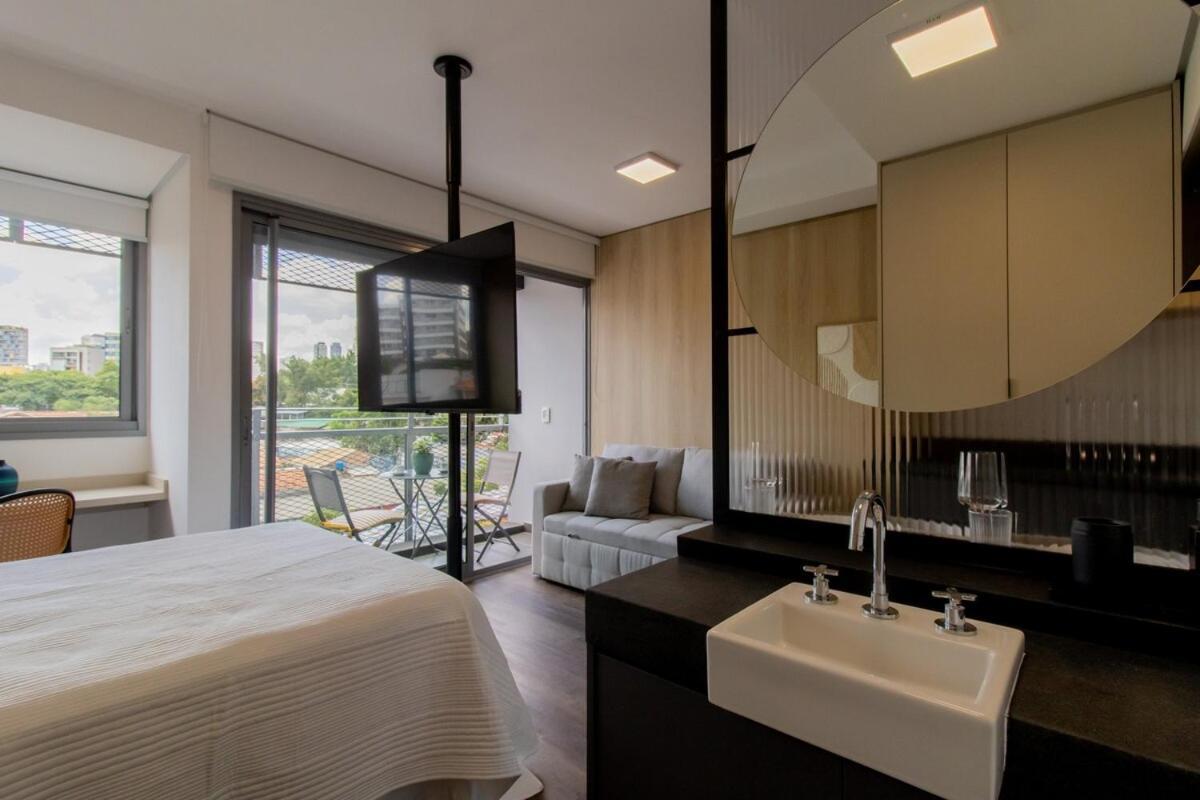 Apto Pinheiros Madalena Apartamento